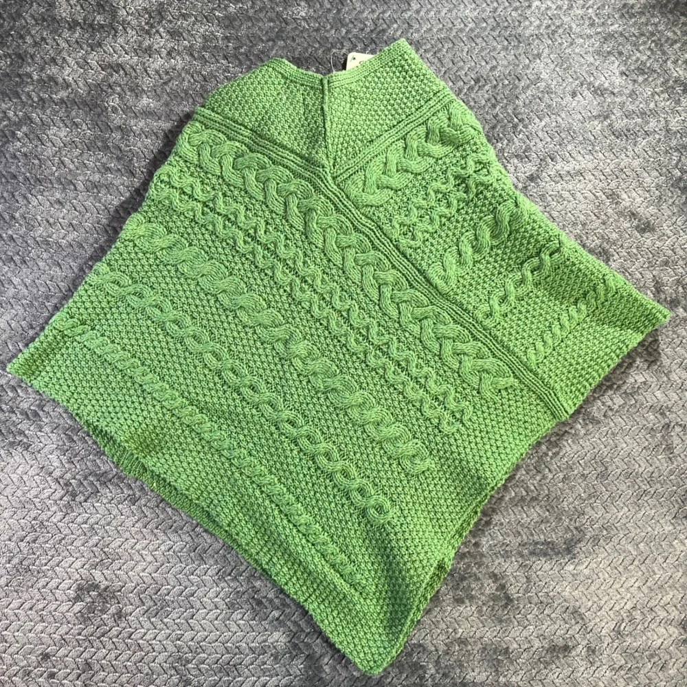 NWT Aran Crafts Kids Green Marl Merino Wool Poncho L Made in Ireland Cable Knit‎